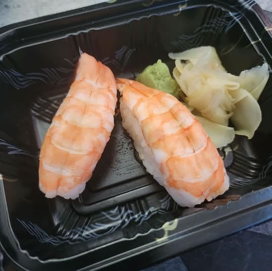 Ebi.