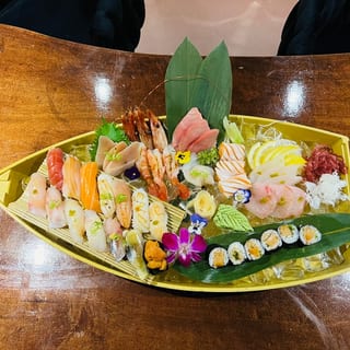 Premium Nigiri and Sashimi Plate